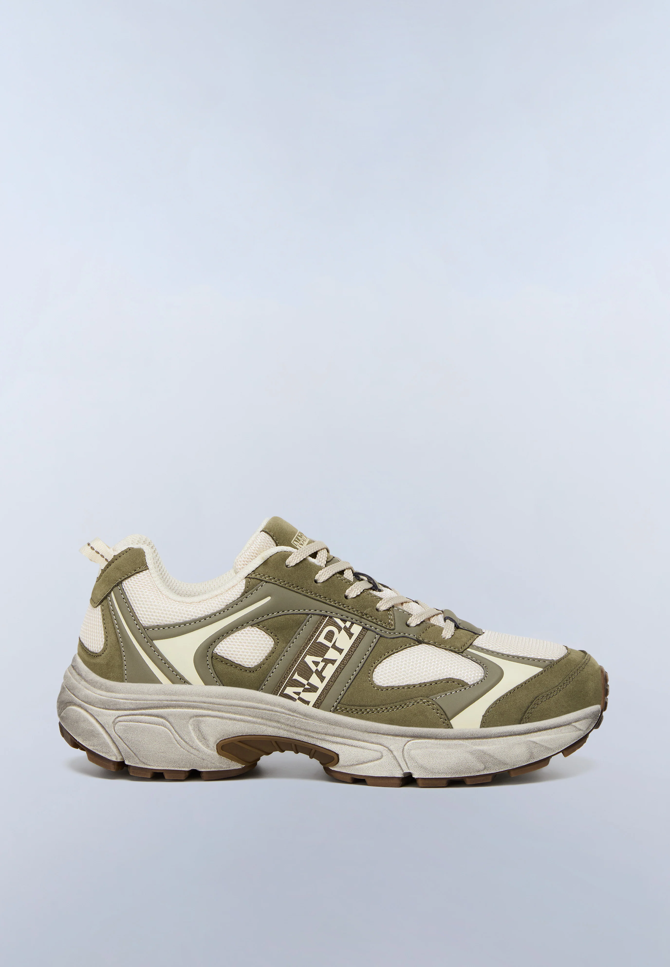 Trainers Delta