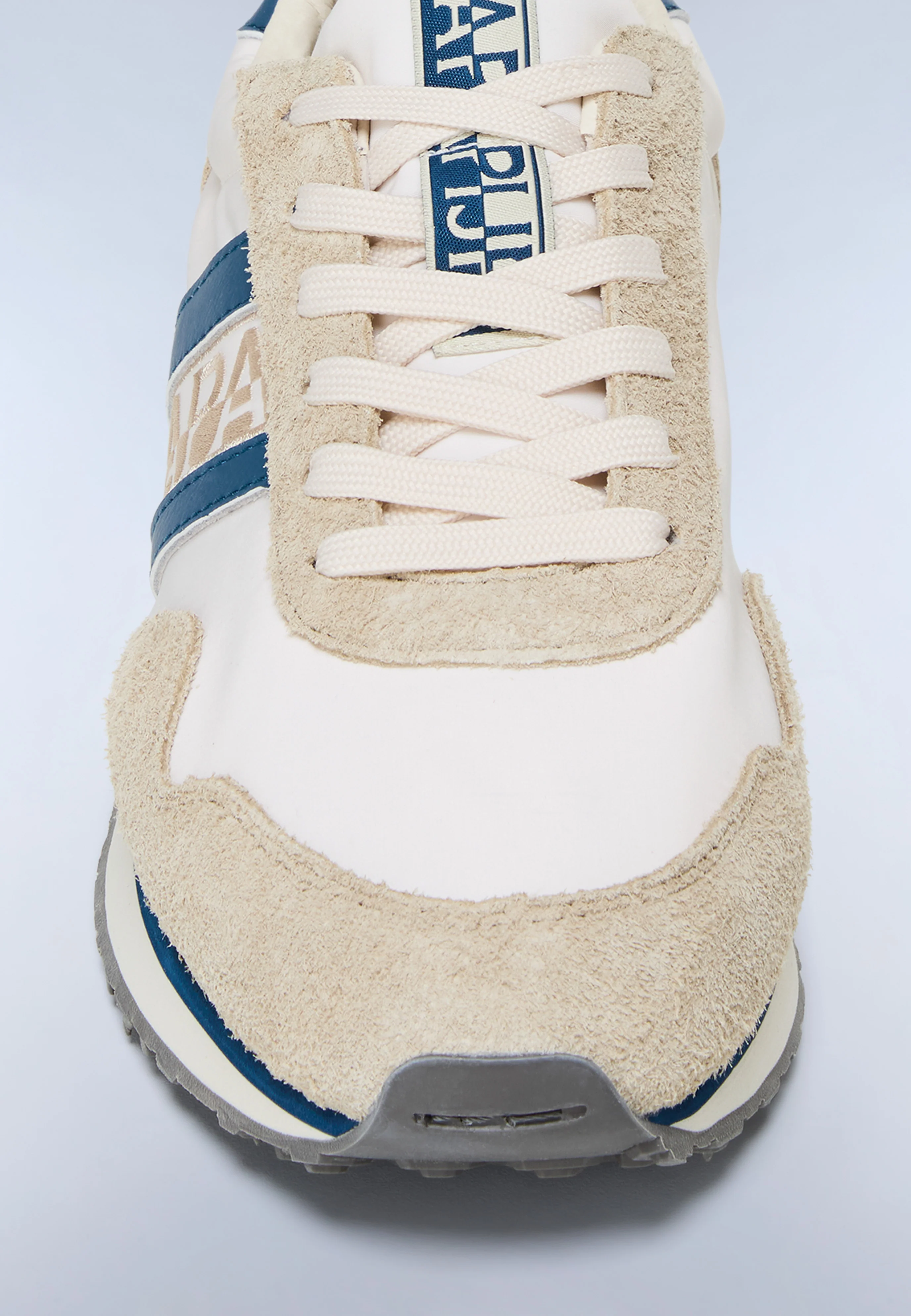 Trainers Shard - Image 7